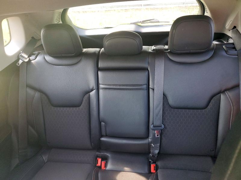 64748416 :رقم المزاد ، 3C4NJDBB6JT261615 vin ، 2018 Jeep Compass مزاد بيع