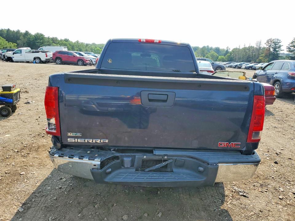 65014436 :رقم المزاد ، 1GTR1TEA5BZ246175 vin ، 2011 Gmc Sierra مزاد بيع