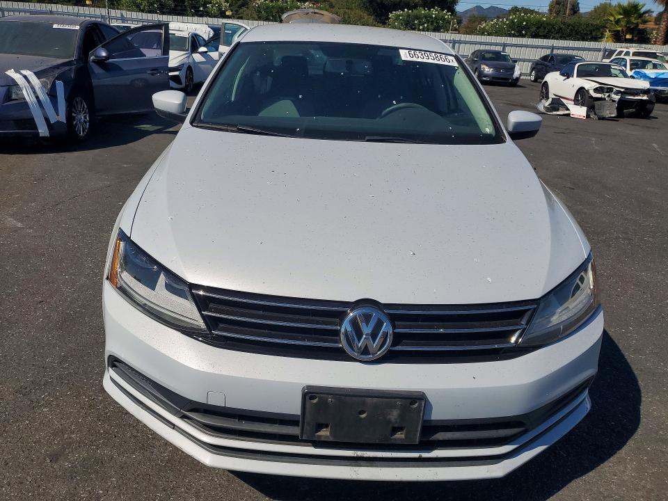 66395866 :رقم المزاد ، 3VW2B7AJ8HM285586 vin ، 2017 Volkswagen Jetta مزاد بيع