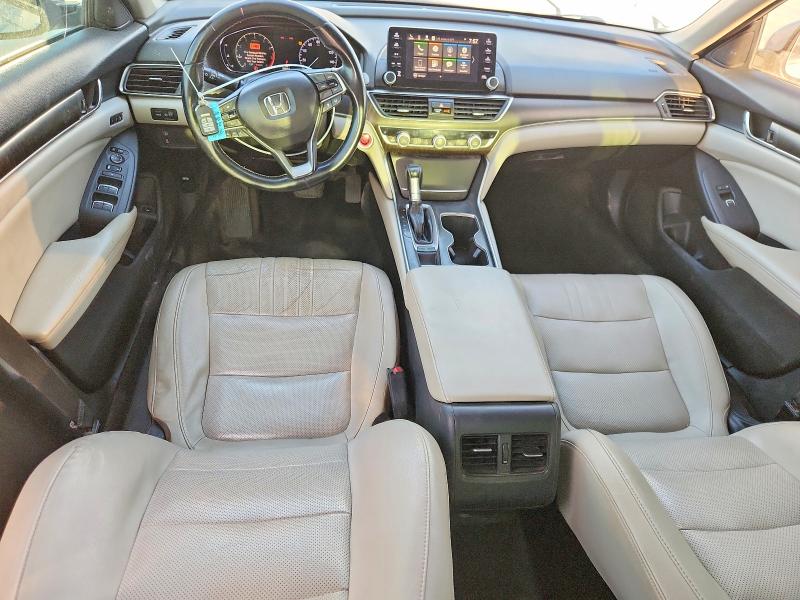 Продаж на аукціоні авто 2018 Honda Accord, vin: 1HGCV1F50JA137038, номер лоту: 62840396