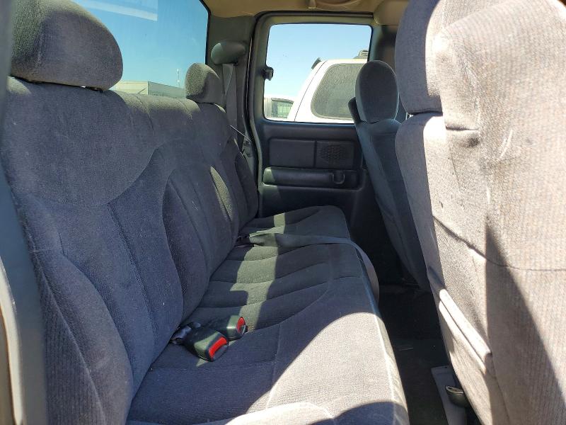 67205106 :رقم المزاد ، 2GTEC19V2Y1397681 vin ، 2000 Gmc New Sierra مزاد بيع