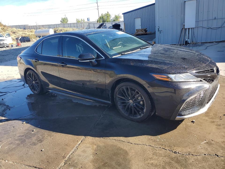 2022 Toyota Camry მანქანა იყიდება აუქციონზე, vin: 4T1K61AK1NU057591, აუქციონის ნომერი: 65465456