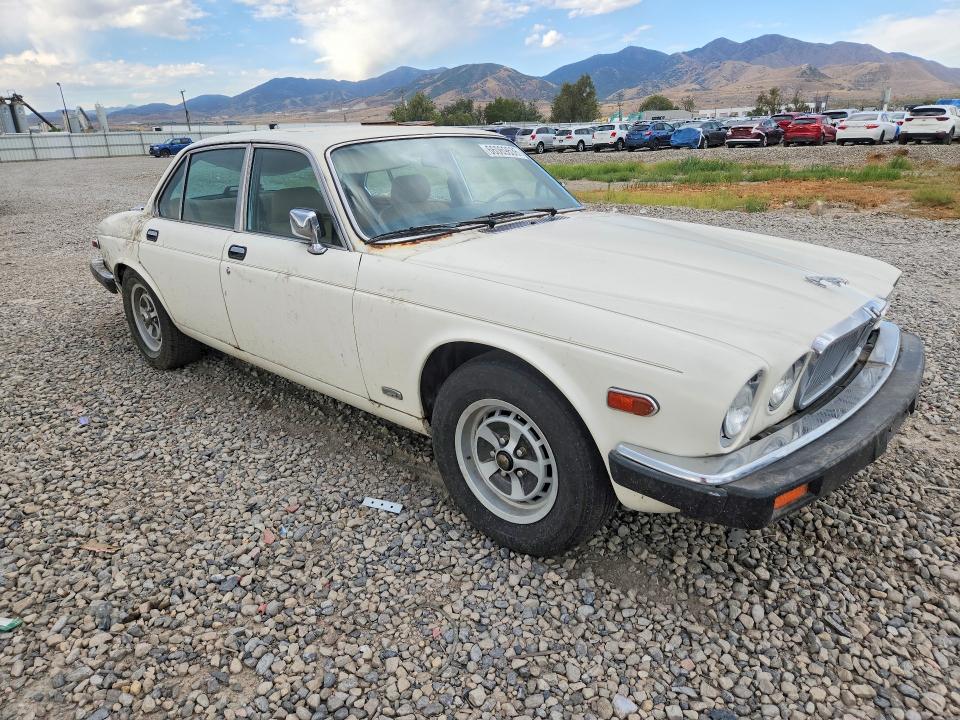 Auction sale of the 1986 Jaguar Xj6, vin: SAJAV1343GC436880, lot number: 66069636