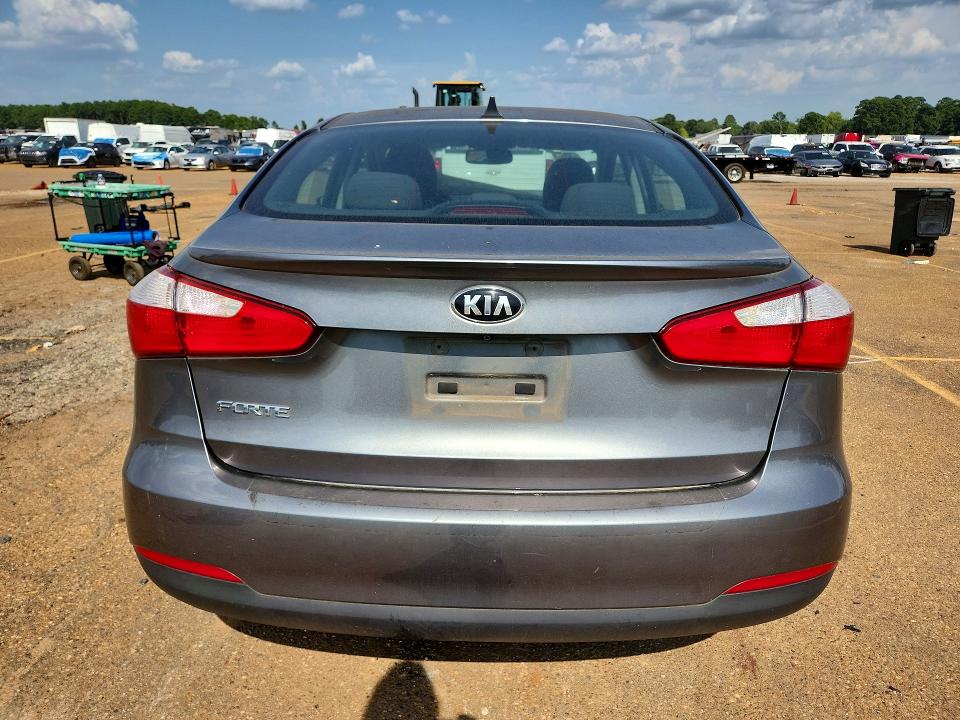 Продажа на аукционе авто 2016 Kia Forte, vin: KNAFX4A6XG5565429, номер лота: 64214216