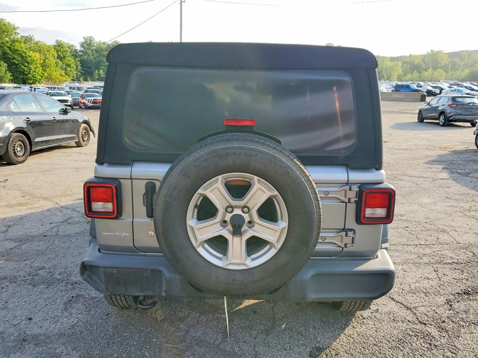 2018 Jeep Wrangler Unlimited მანქანა იყიდება აუქციონზე, vin: 1C4HJXDG1JW120727, აუქციონის ნომერი: 66129746