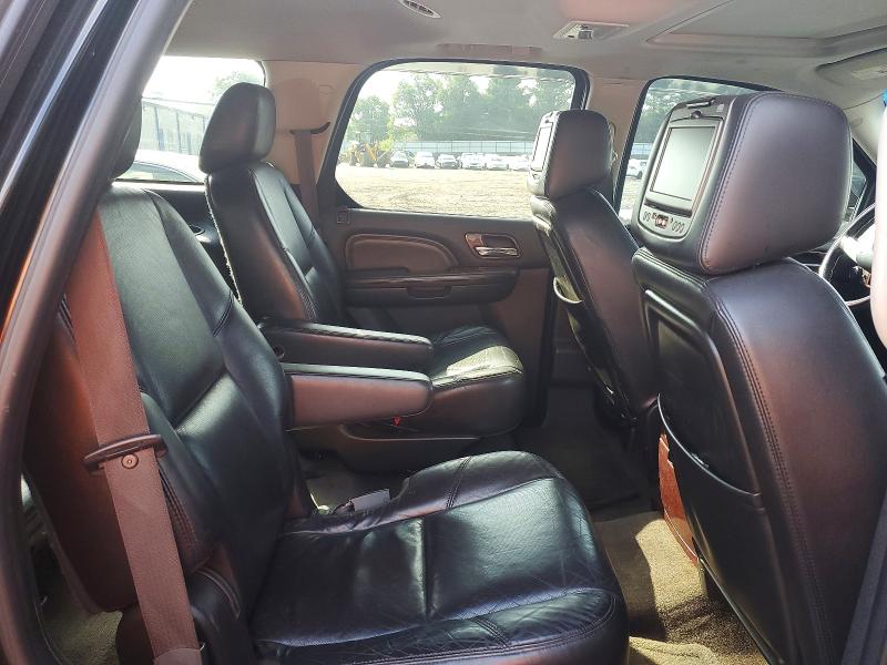2011 Cadillac Escalade მანქანა იყიდება აუქციონზე, vin: 1GYS4AEF7BR307769, აუქციონის ნომერი: 63724666