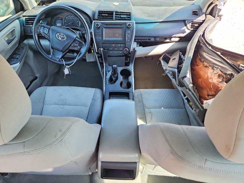64559476 :رقم المزاد ، 4T1BF1FK2FU972427 vin ، 2015 Toyota Camry مزاد بيع