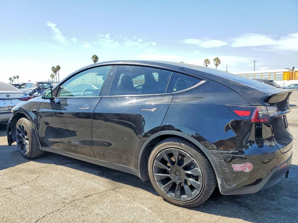 Auction sale of the 2024 Tesla Model Y, vin: 7SAYGDED3RF057666, lot number: 64684926