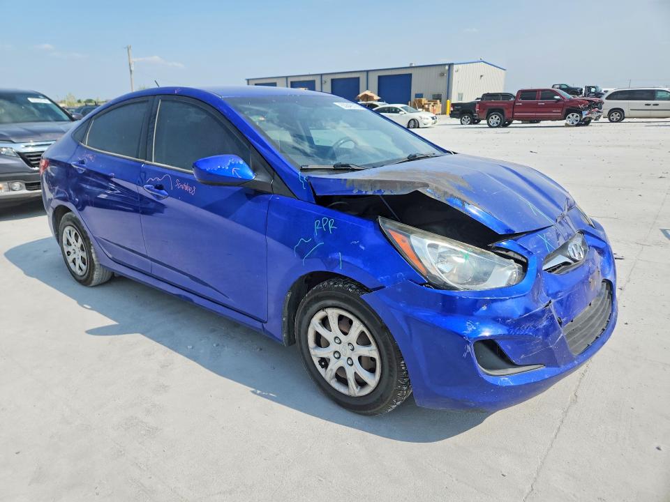 63849116 :رقم المزاد ، KMHCT4AE8EU662300 vin ، 2014 Hyundai Accent مزاد بيع