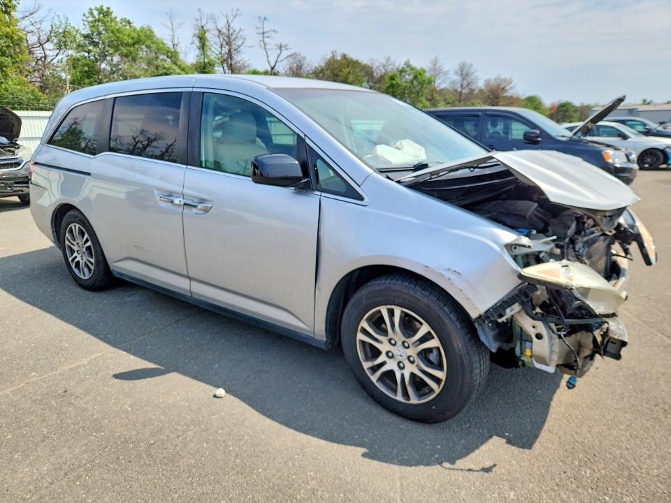 64687506 :رقم المزاد ، 5FNRL5H49BB025454 vin ، 2011 Honda Odyssey مزاد بيع