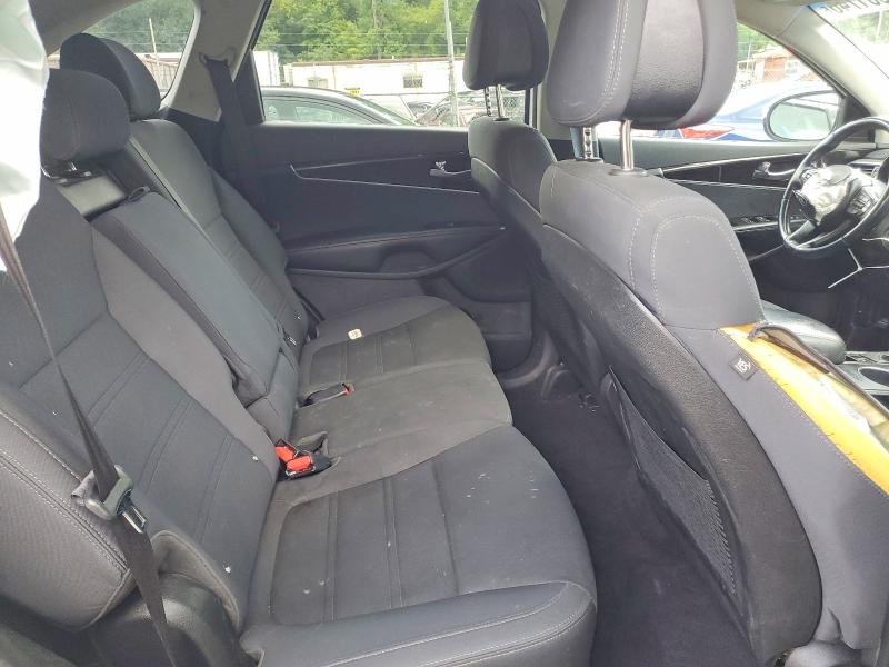 66081746 :رقم المزاد ، 5XYPG4A33GG123094 vin ، 2016 Kia Sorento مزاد بيع