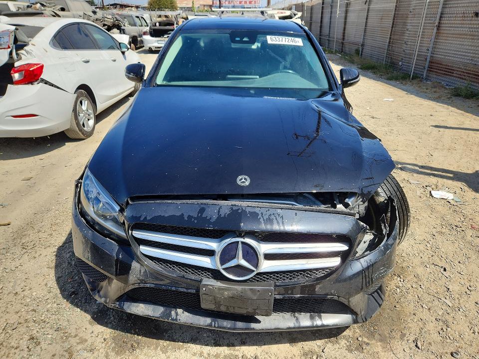 2020 Mercedes-benz C მანქანა იყიდება აუქციონზე, vin: 55SWF8EB8LU324769, აუქციონის ნომერი: 63377246