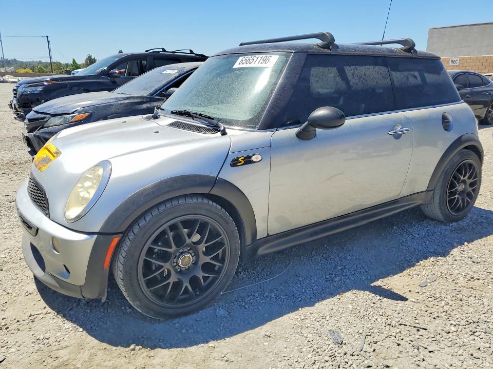 2005 Mini Cooper მანქანა იყიდება აუქციონზე, vin: WMWRE33565TG97570, აუქციონის ნომერი: 65651196