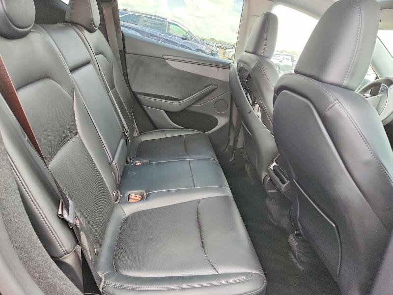 2026 Tesla Model Y მანქანა იყიდება აუქციონზე, vin: 7SAYGDEE3TF373200, აუქციონის ნომერი: 61799886