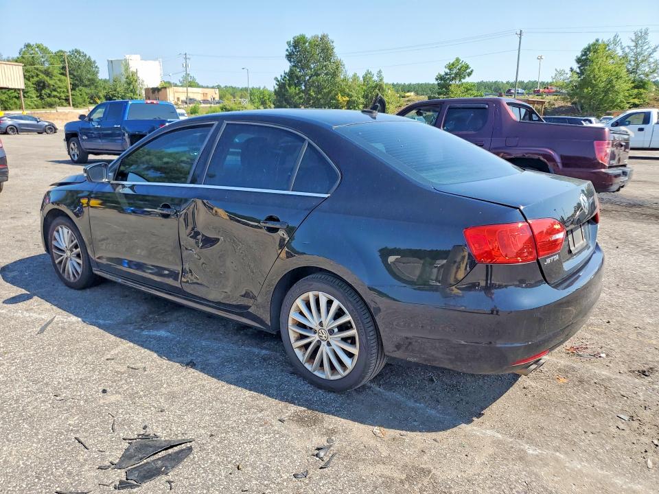 64826176 :رقم المزاد ، 3VWLP7AJ8DM236937 vin ، 2013 Volkswagen Jetta مزاد بيع
