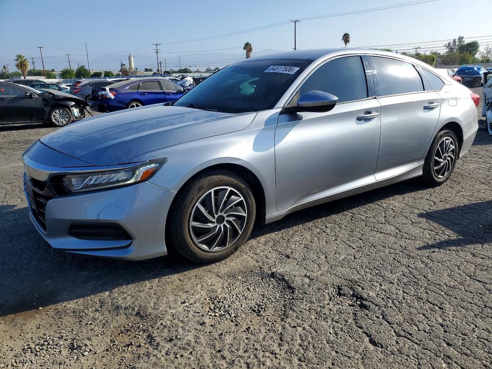 64517506 :رقم المزاد ، 1HGCV1F14JA233610 vin ، 2018 Honda Accord مزاد بيع