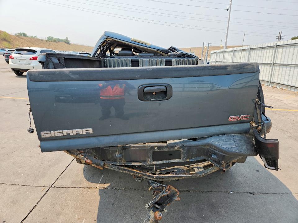 63491536 :رقم المزاد ، 1GTHK23D06F180142 vin ، 2006 Gmc Sierra مزاد بيع