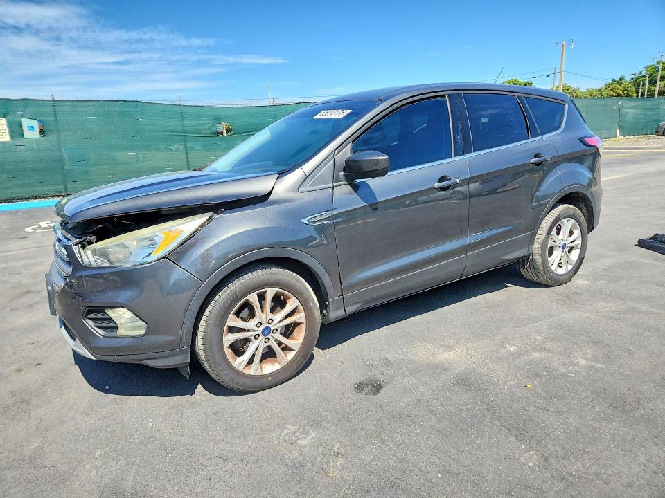 65993176 :رقم المزاد ، 1FMCU0GD1HUB50158 vin ، 2017 Ford Escape مزاد بيع