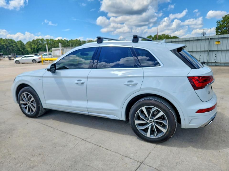 64241366 :رقم المزاد ، WA1EAAFY7N2096950 vin ، 2022 Audi Q5 مزاد بيع