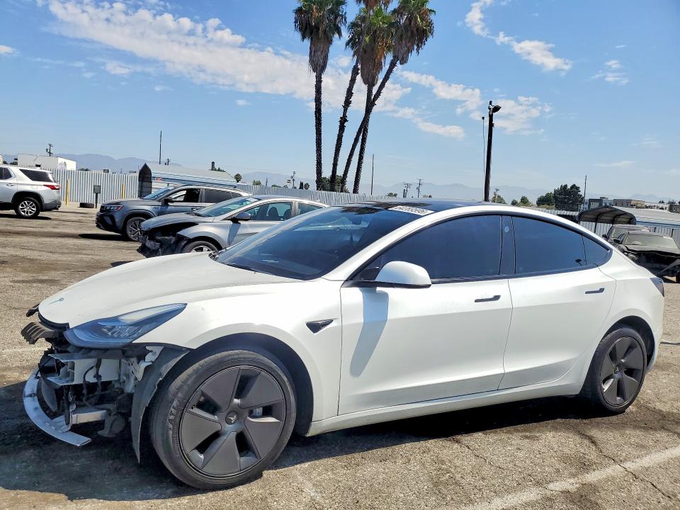Auction sale of the 2022 Tesla Model 3, vin: 5YJ3E1EA6NF298326, lot number: 64289596