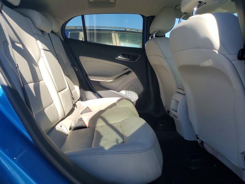 2015 Mercedes-benz Gla მანქანა იყიდება აუქციონზე, vin: WDCTG4GB3FJ104227, აუქციონის ნომერი: 63357386