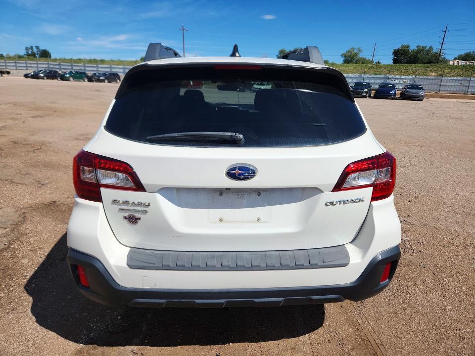 60582326 :رقم المزاد ، 4S4BSAHC2J3352502 vin ، 2018 Subaru Outback مزاد بيع