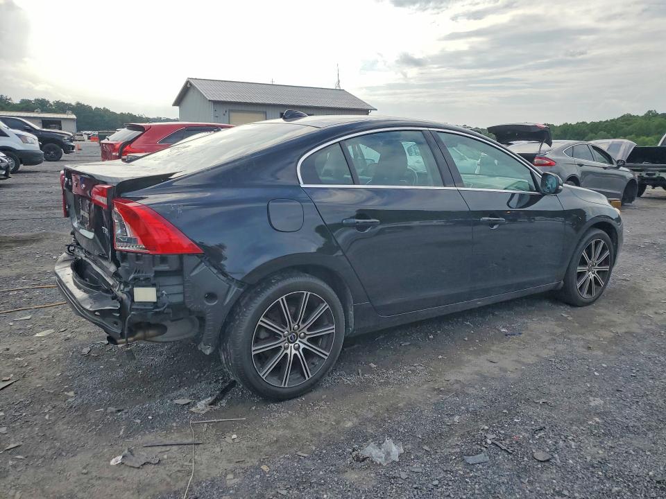 Продаж на аукціоні авто 2017 Volvo S60, vin: LYV402HK2HB147339, номер лоту: 65405366