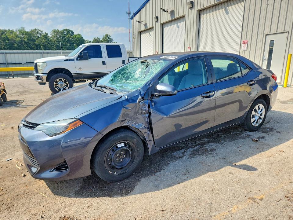 62837936 :رقم المزاد ، 5YFBURHE6HP708675 vin ، 2017 Toyota Corolla مزاد بيع