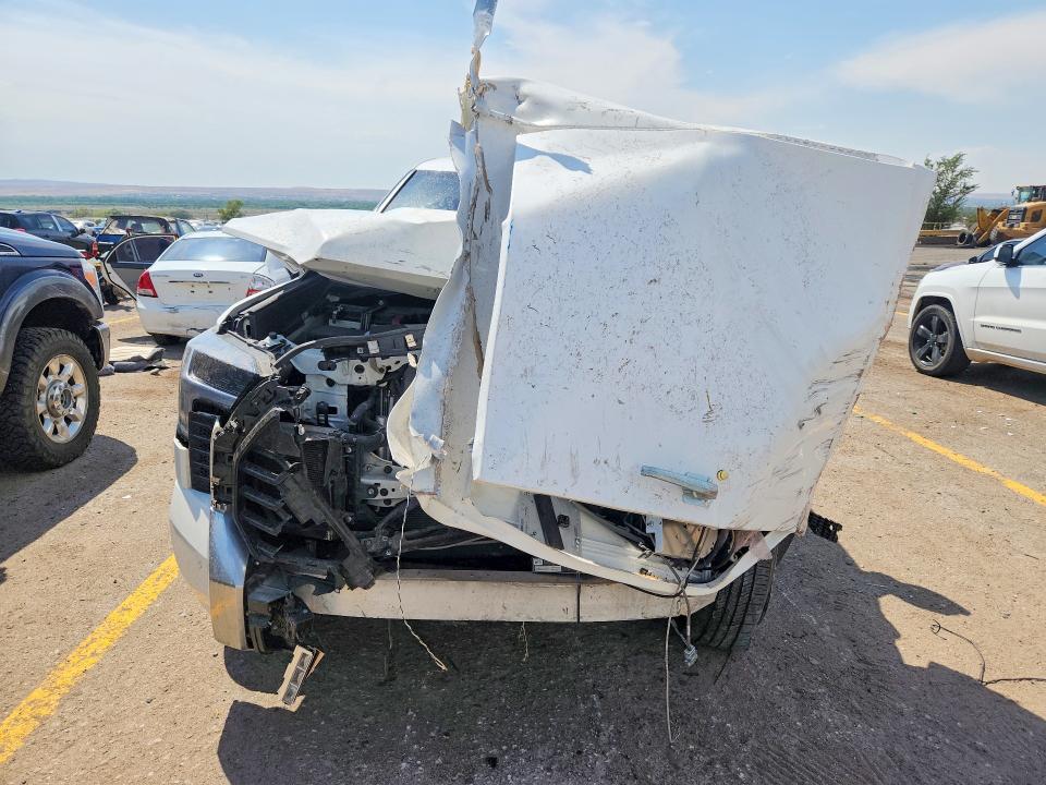 Продажа на аукционе авто 2023 Toyota Tundra, vin: 5TFJA5DBXPX111098, номер лота: 64118726