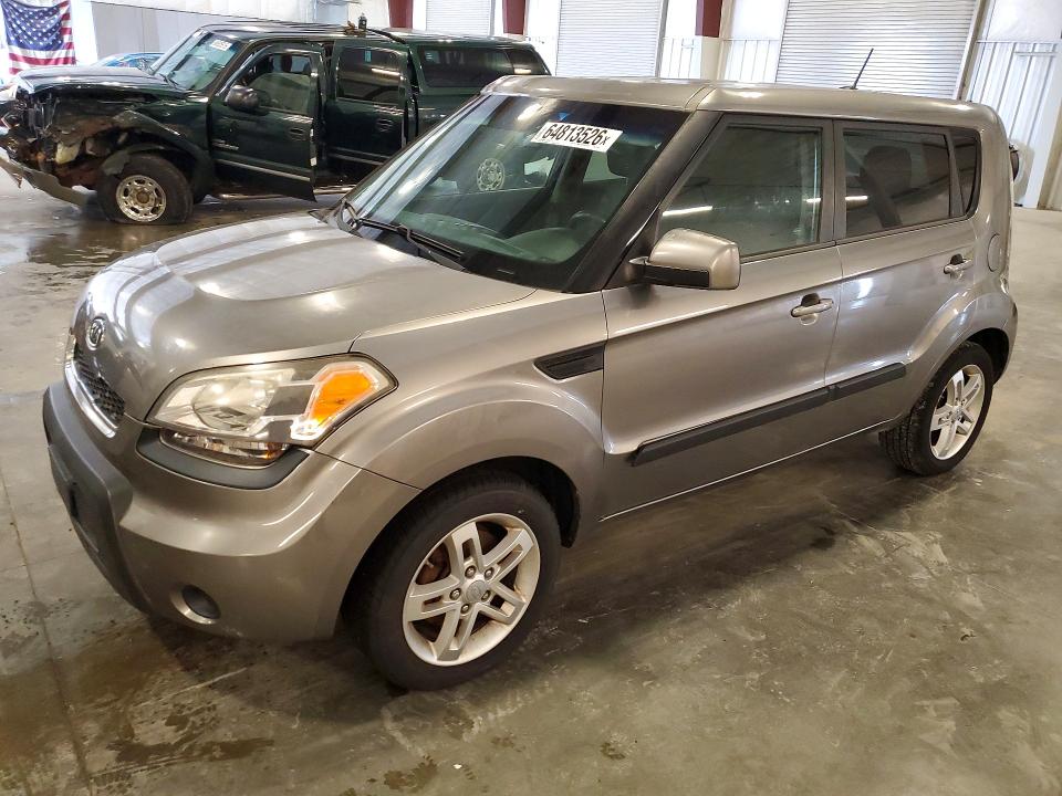 64813526 :رقم المزاد ، KNDJT2A29B7331967 vin ، 2011 Kia Soul مزاد بيع