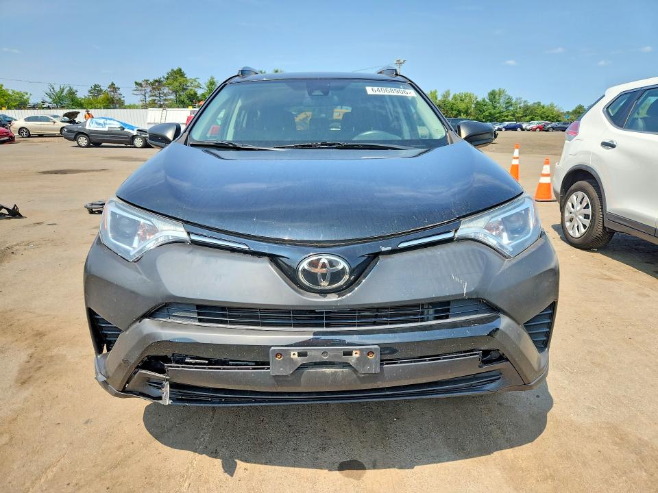 2018 Toyota Rav4 მანქანა იყიდება აუქციონზე, vin: 2T3BFREV6JW858151, აუქციონის ნომერი: 64068906