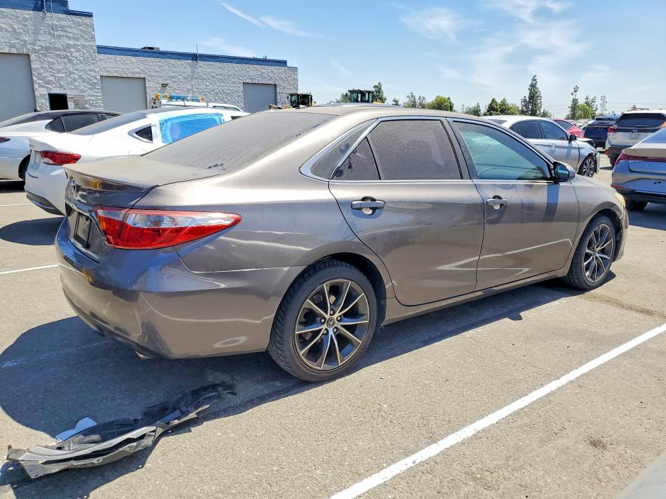 Продажа на аукционе авто 2015 Toyota Camry, vin: 4T1BF1FKXFU013907, номер лота: 64244046