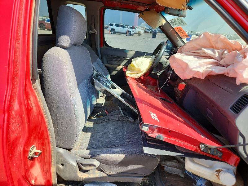 64100526 :رقم المزاد ، 1N6DD26S7YC390595 vin ، 2000 Nissan Frontier مزاد بيع