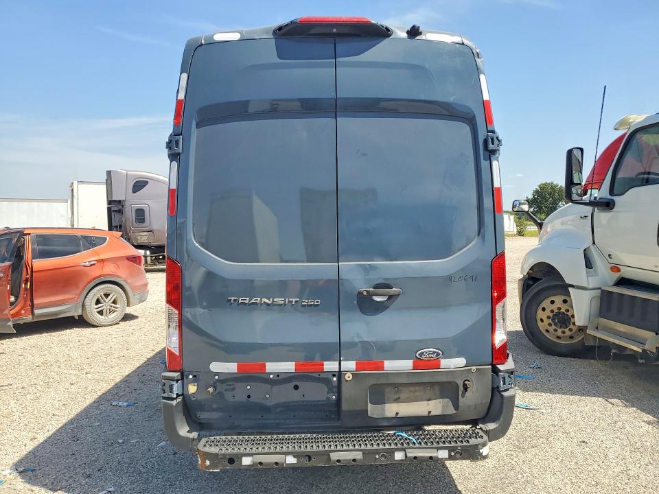 Продажа на аукционе авто 2020 Ford Transit, vin: 1FTBR3X80LKB04962, номер лота: 62649796