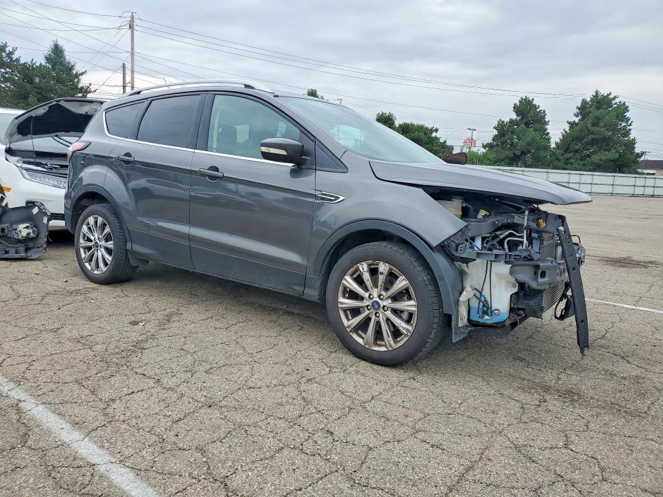 Продаж на аукціоні авто 2018 Ford Escape, vin: 1FMCU9J92JUB71146, номер лоту: 65089616