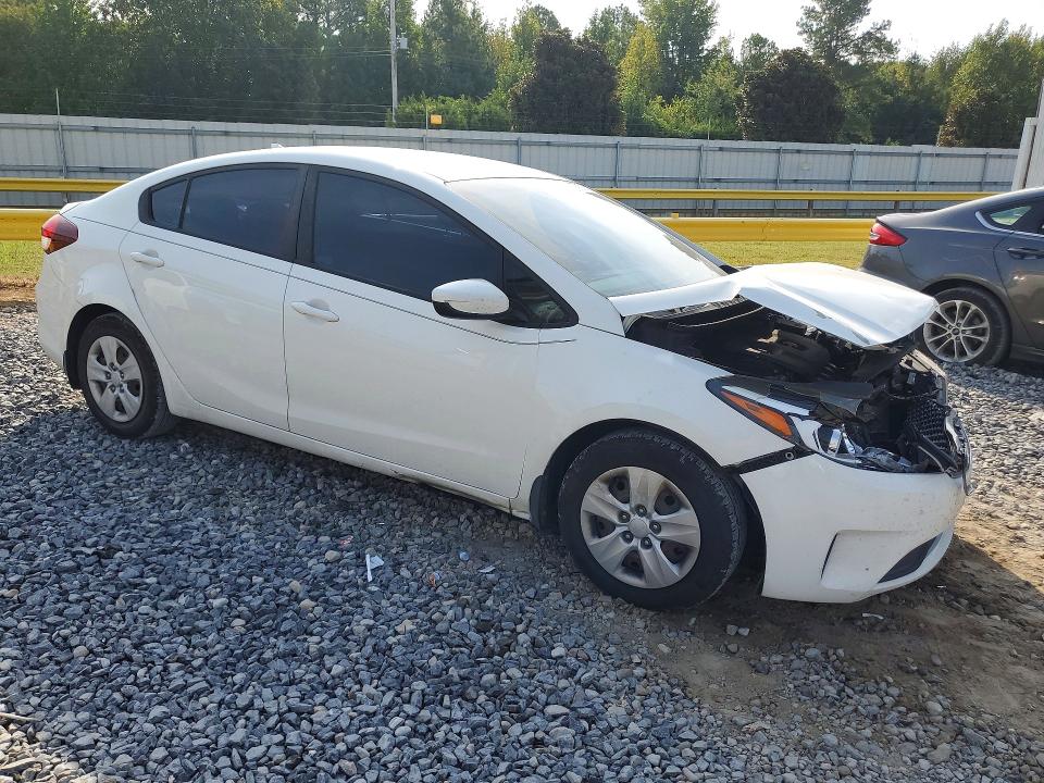66806506 :رقم المزاد ، 3KPFK4A78HE034097 vin ، 2017 Kia Forte مزاد بيع