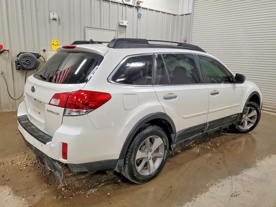 Продаж на аукціоні авто 2014 Subaru Outback, vin: 4S4BRCPC8E3252841, номер лоту: 65719666