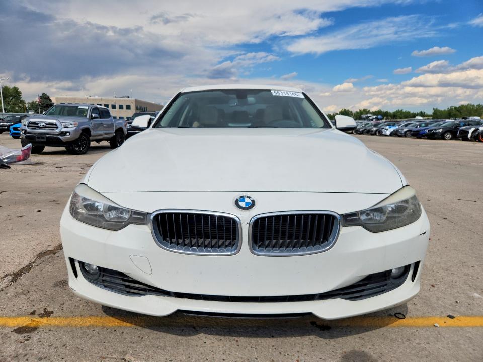 66318146 :رقم المزاد ، WBA3C1C5XDF444617 vin ، 2013 Bmw 328 مزاد بيع