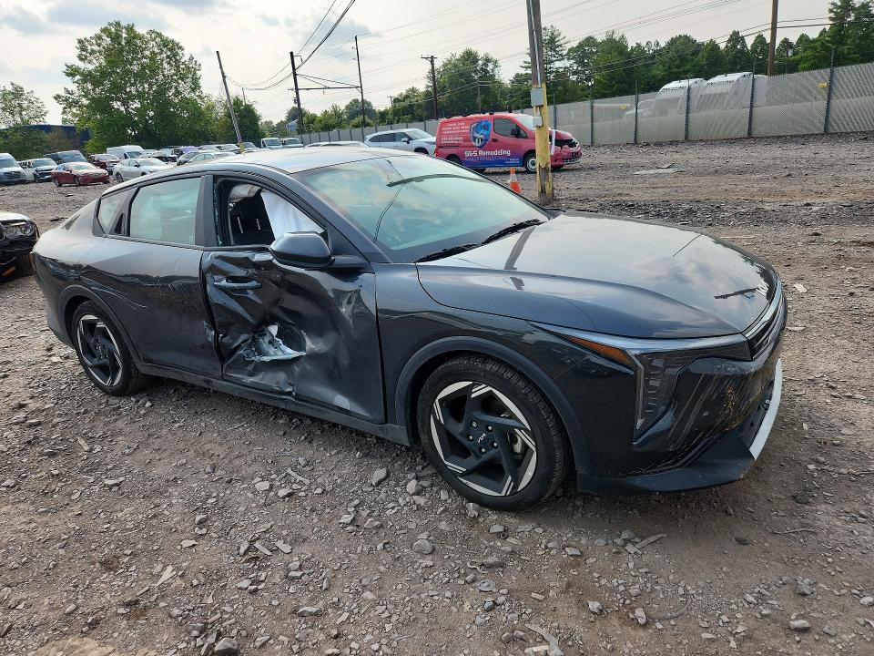 65151236 :رقم المزاد ، 3KPFU4DE8SE038324 vin ، 2025 Kia K4 مزاد بيع