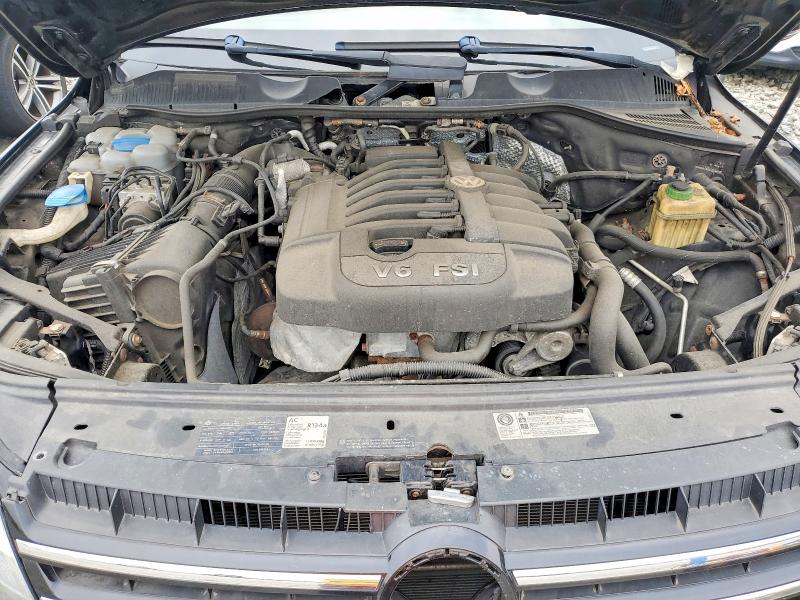 63851406 :رقم المزاد ، WVGFF9BP8BD001072 vin ، 2011 Volkswagen Touareg مزاد بيع