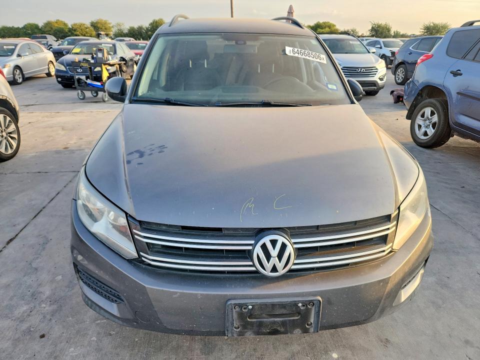 2016 Volkswagen Tiguan მანქანა იყიდება აუქციონზე, vin: WVGAV7AXXGW587594, აუქციონის ნომერი: 64668506