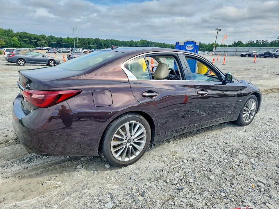 63010216 :رقم المزاد ، JN1EV7AR5JM440449 vin ، 2018 Infiniti Q50 مزاد بيع