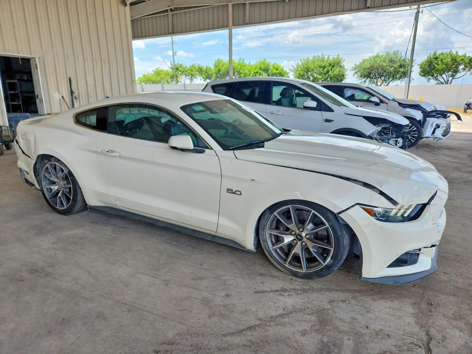 65901436 :رقم المزاد ، 1FA6P8RF2F5500948 vin ، 2015 Ford Mustang مزاد بيع