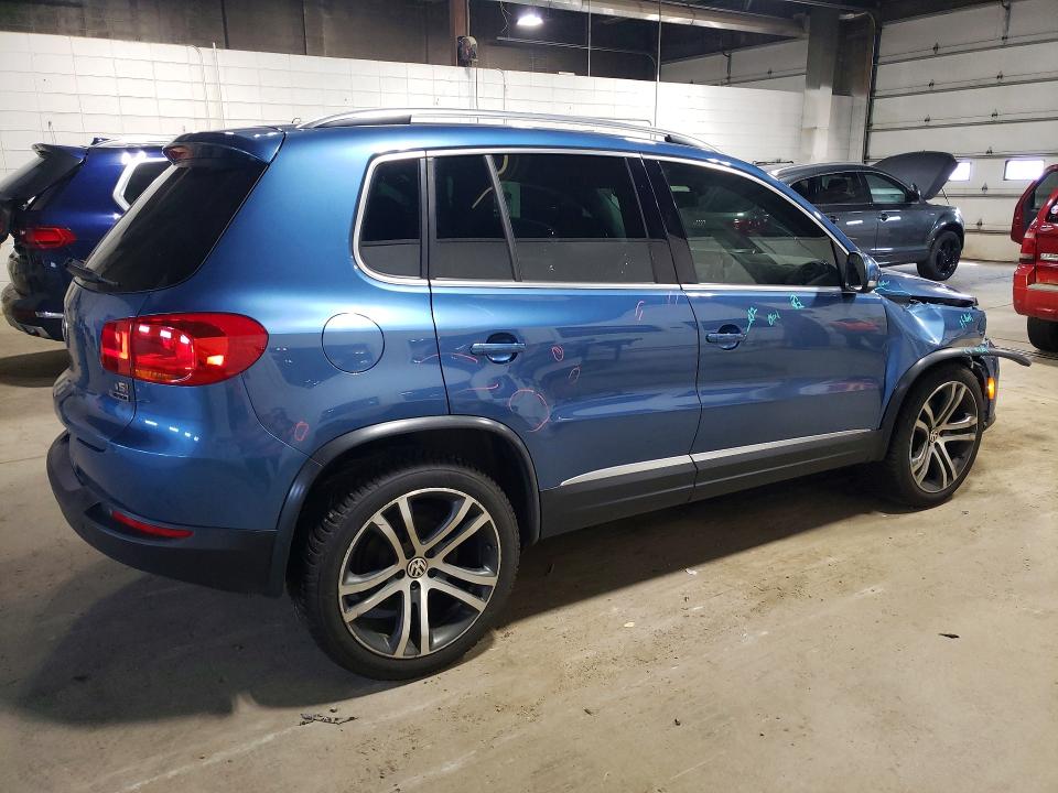 63383906 :رقم المزاد ، WVGWV7AX5HW507707 vin ، 2017 Volkswagen Tiguan مزاد بيع