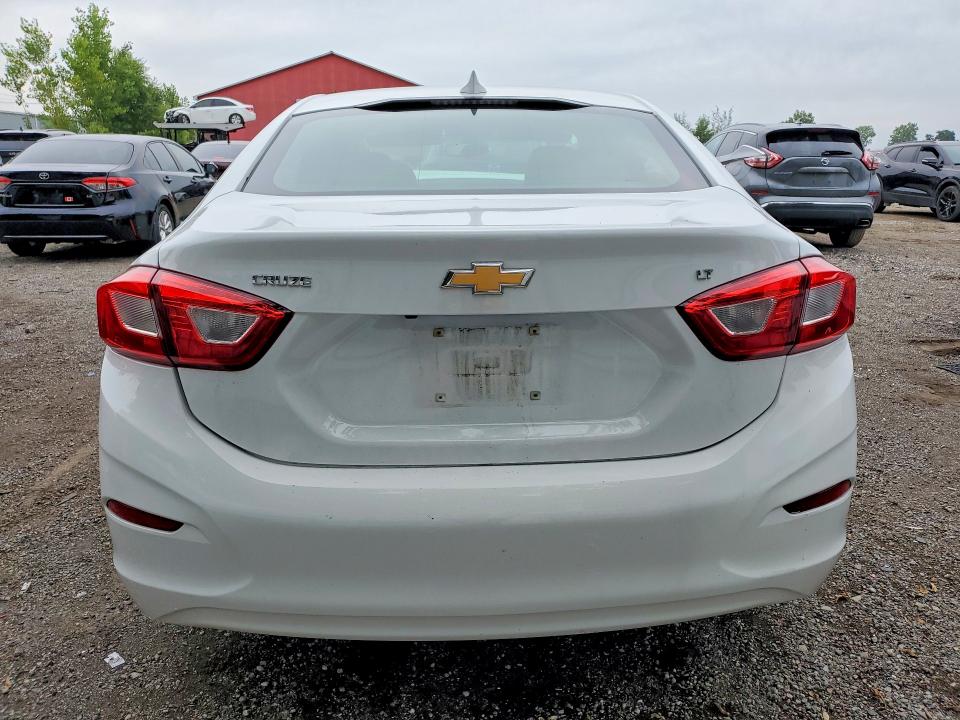 Продажа на аукционе авто 2018 Chevrolet Cruze, vin: 1G1BE5SM4J7245246, номер лота: 65856476