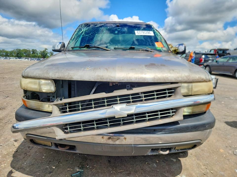 Продажа на аукционе авто 2001 Chevrolet Silverado, vin: 2GCEK19T611136254, номер лота: 63795396