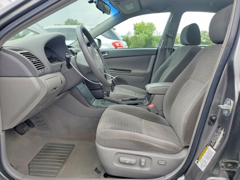64423116 :رقم المزاد ، 4T1BE32K35U603241 vin ، 2005 Toyota Camry مزاد بيع