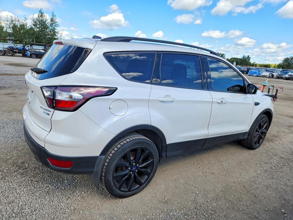 63548956 :رقم المزاد ، 1FMCU9J98HUE78654 vin ، 2017 Ford Escape مزاد بيع
