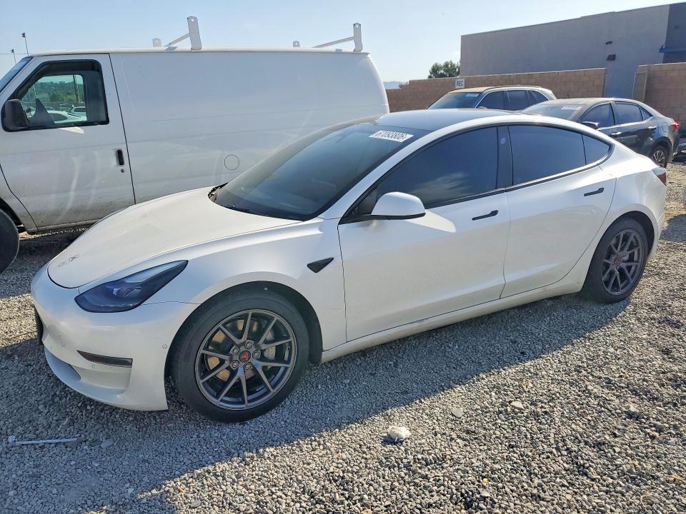 67093806 :رقم المزاد ، 5YJ3E1EA4NF154595 vin ، 2022 Tesla Mdl S Std مزاد بيع