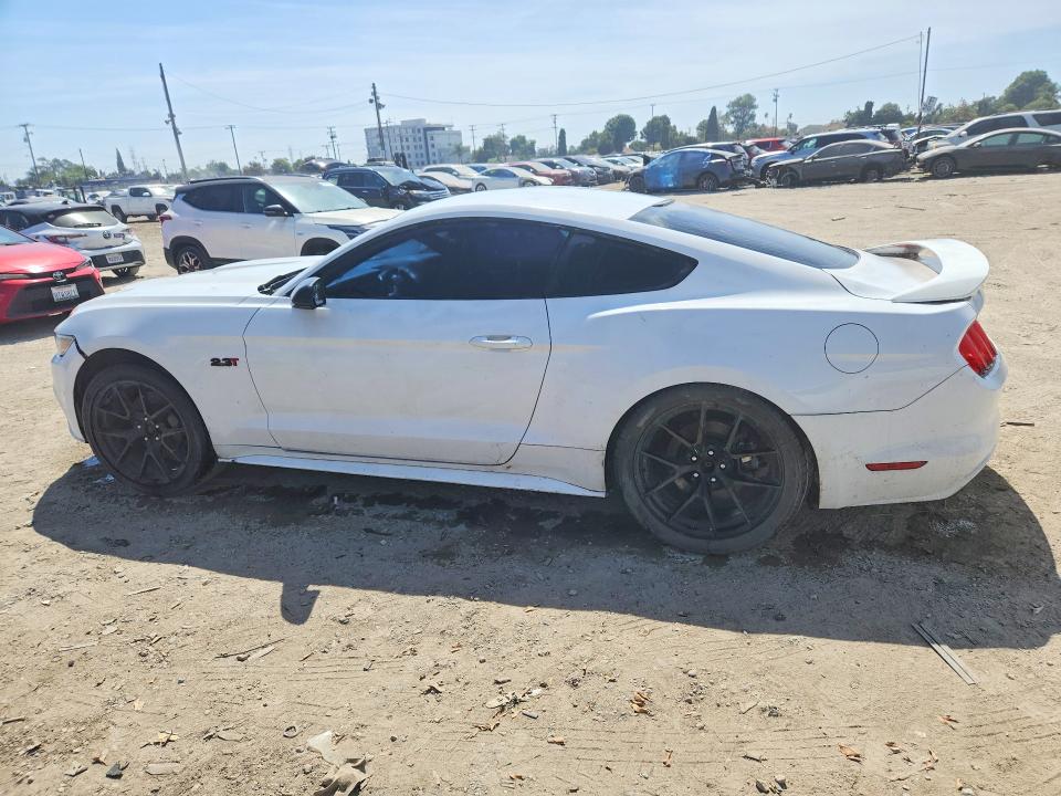 65910556 :رقم المزاد ، 1FA6P8TH1F5425914 vin ، 2015 Ford Mustang مزاد بيع